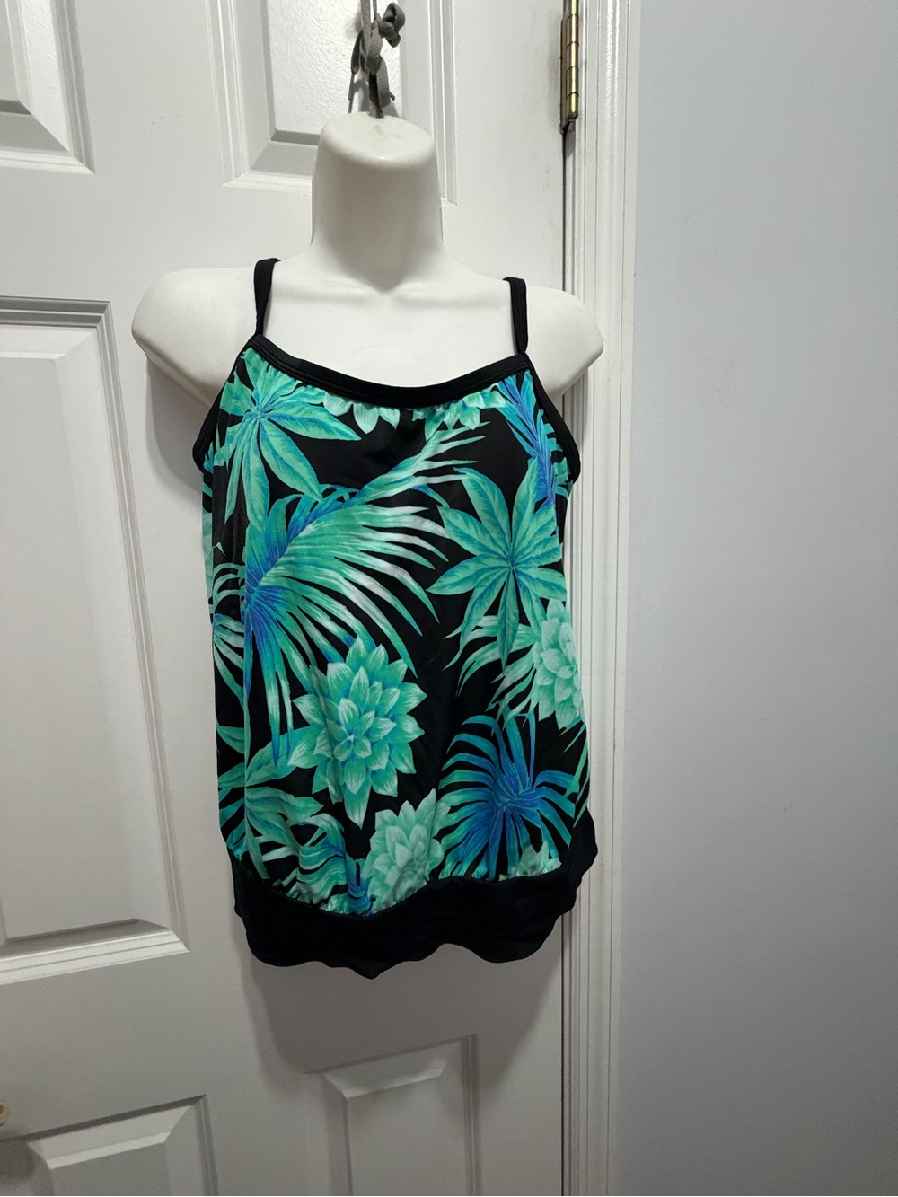 Kim Rogers Black Tankini with Teal & Green Tropical Leaf Print size medium
